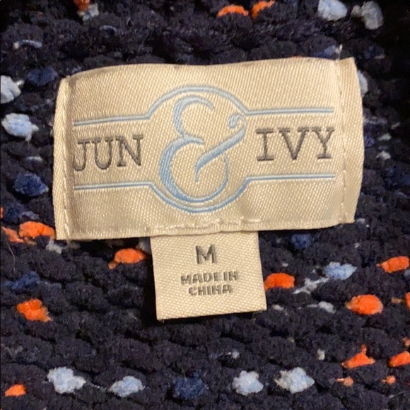 Blue Jun & Ivy sweater - Picture 2 of 5